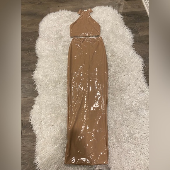 2 piece latex - Picture 2 of 2